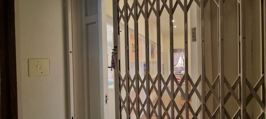 5 Bedroom Property for Sale in Bayswater Free State